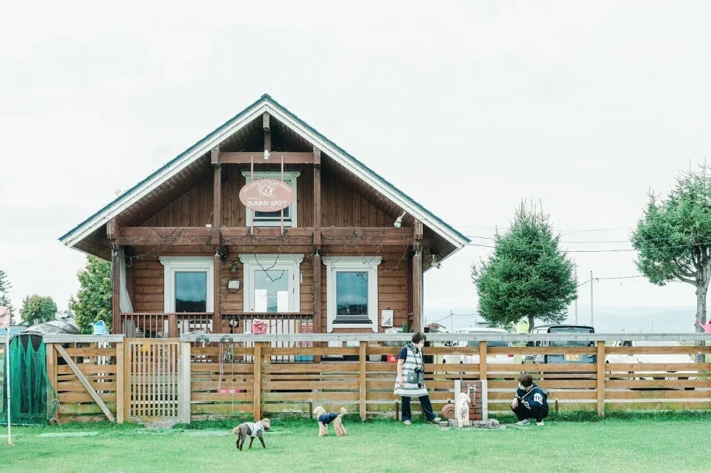 ドッグカフェSUNNY SPOT