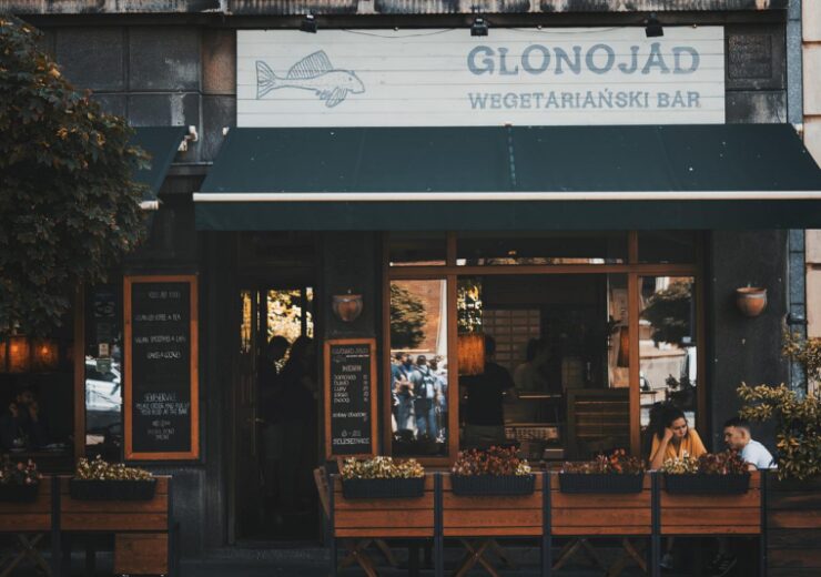 street-cafe-g92d53167d_1280-e1659439897848-740×520