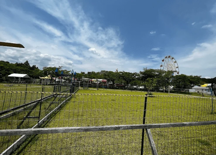 森とリスの遊園地 メルヘン村