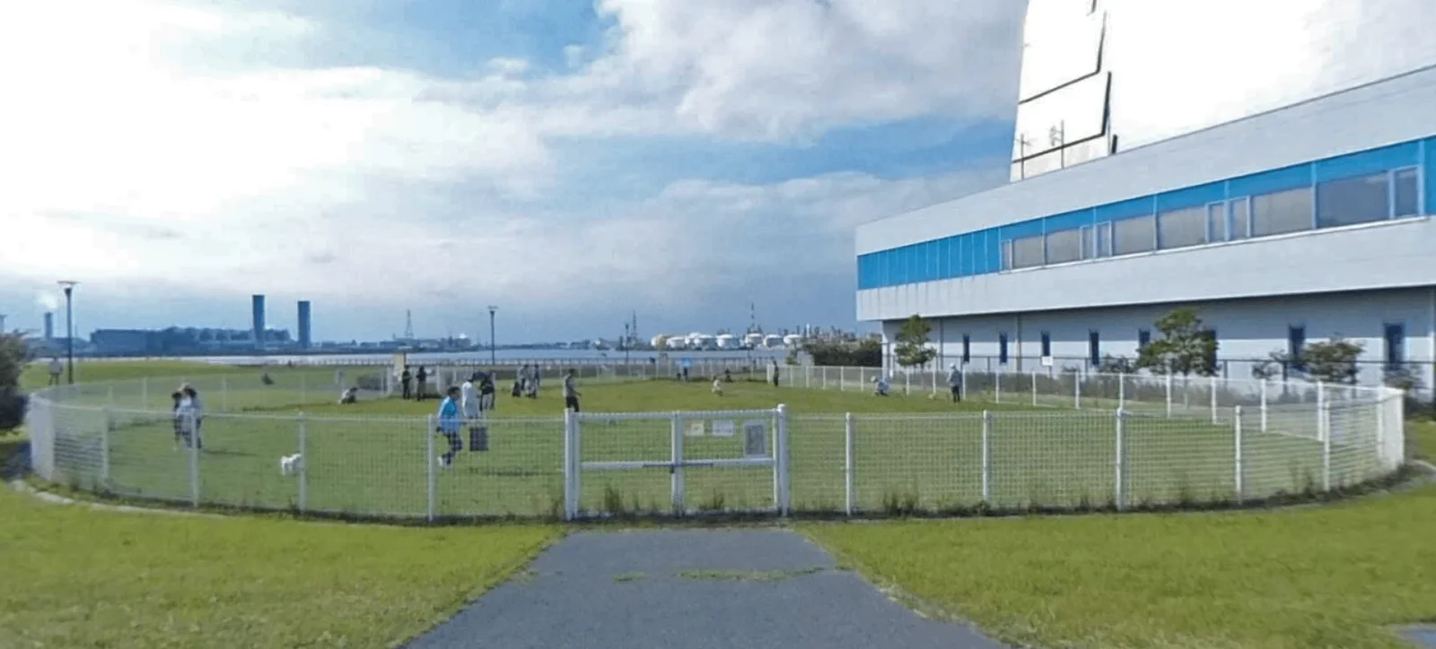 東扇島東公園わんわん広場