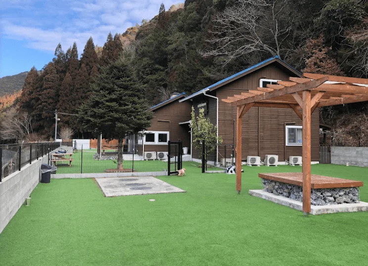 Cafe&Dogrun スミール