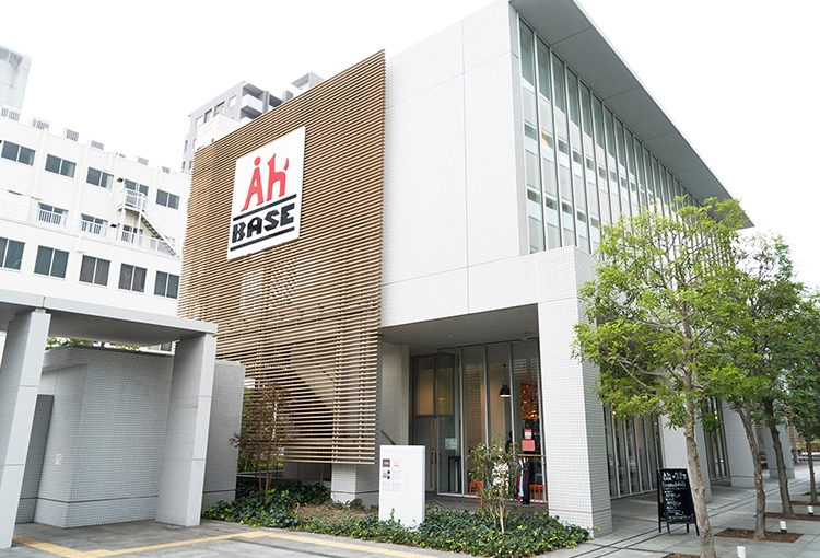 imgi_47_top_about_img_02